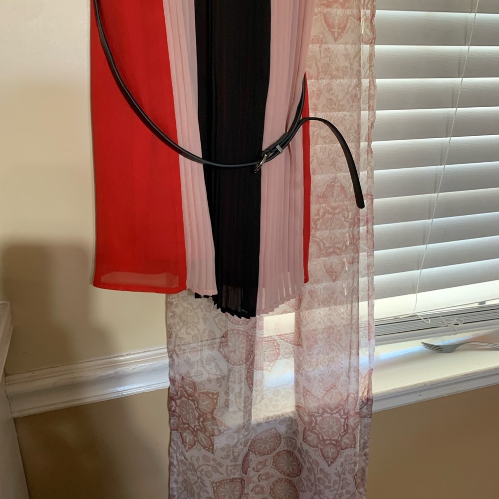Dress - Picture 2 of 5